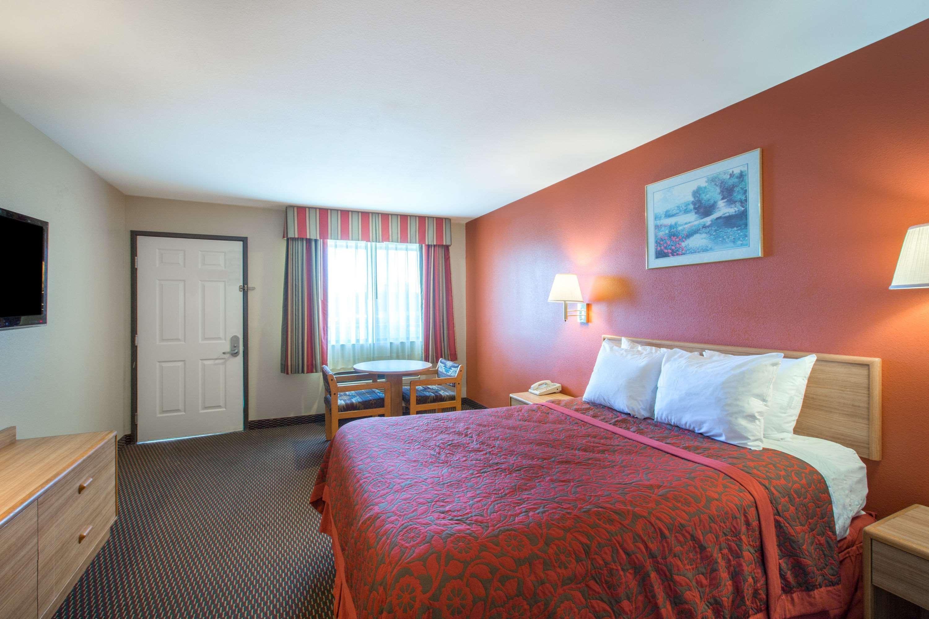 Days Inn By Wyndham Tucson Airport Экстерьер фото