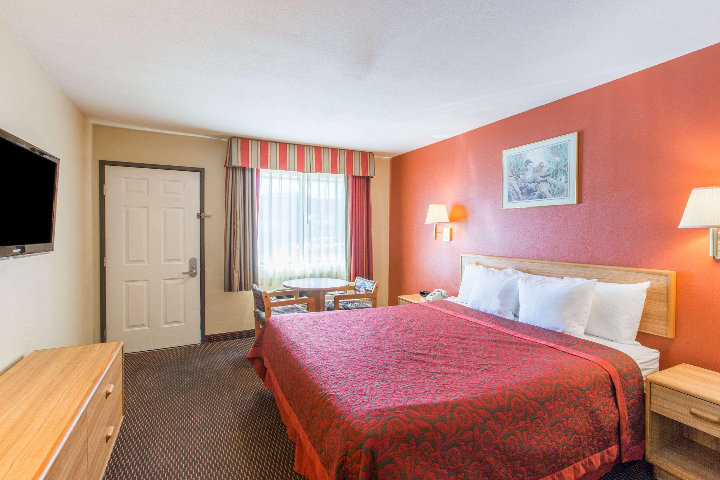 Days Inn By Wyndham Tucson Airport Экстерьер фото