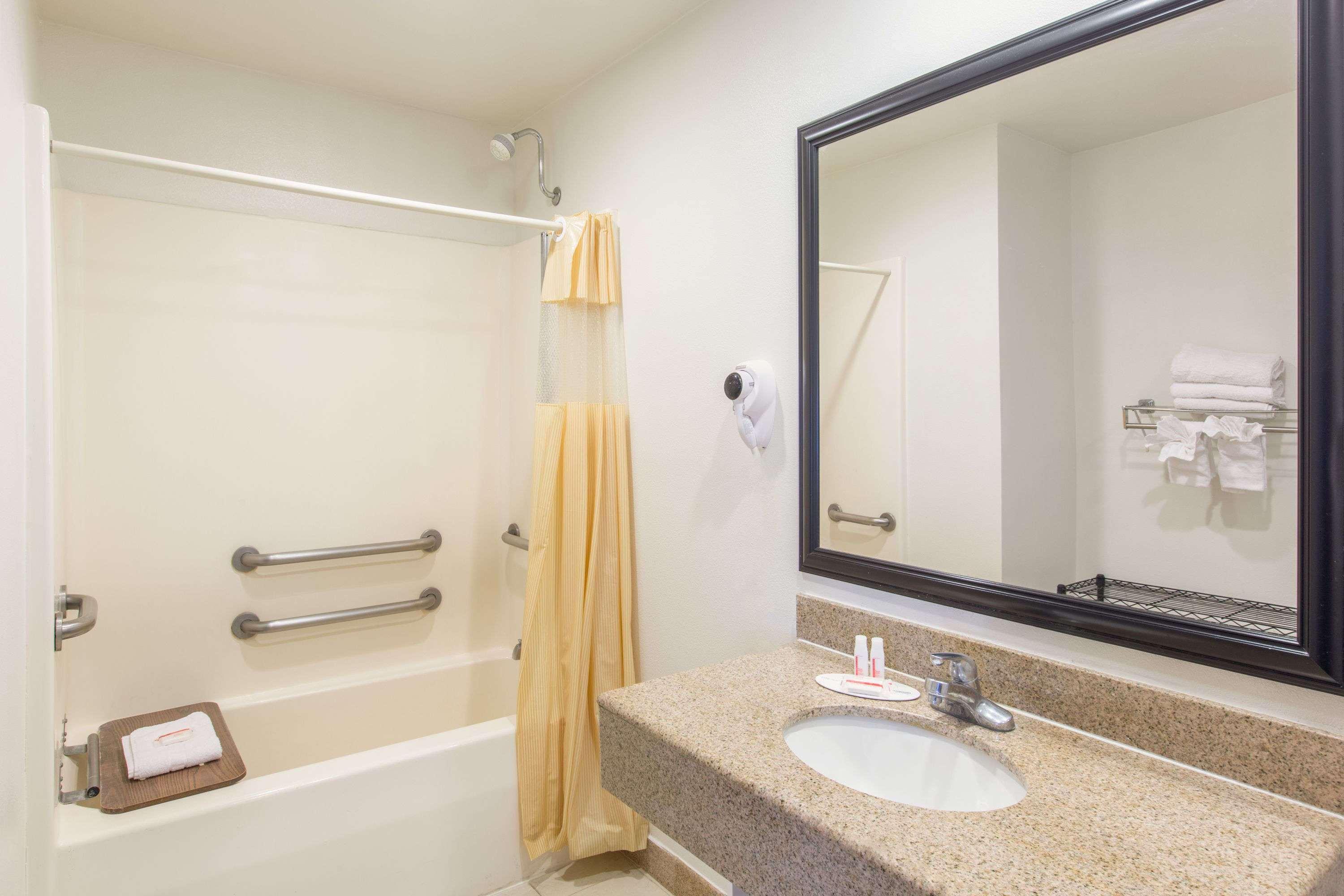 Days Inn By Wyndham Tucson Airport Экстерьер фото