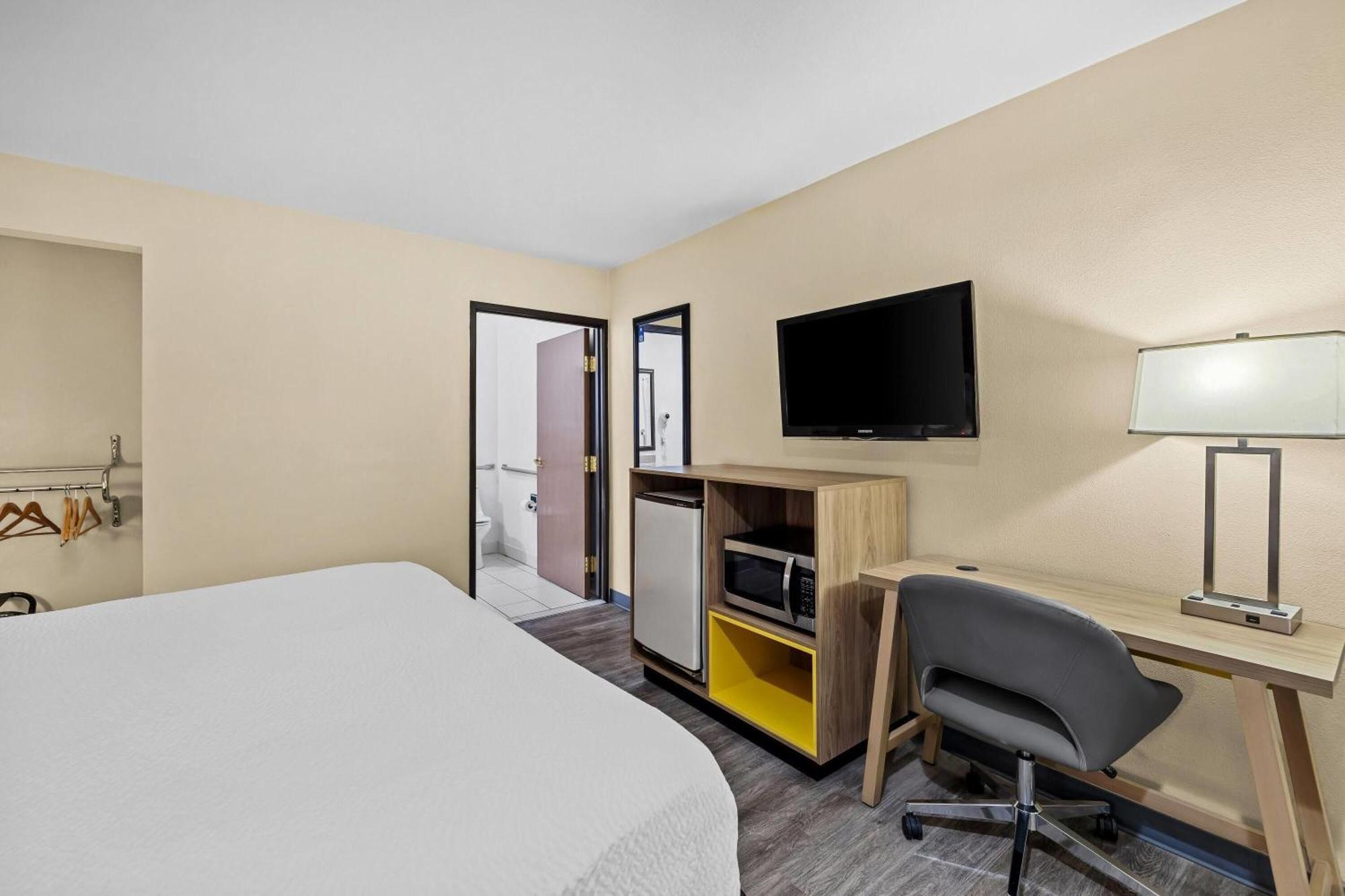 Days Inn By Wyndham Tucson Airport Экстерьер фото