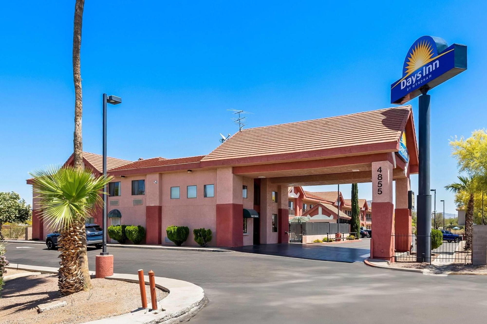 Days Inn By Wyndham Tucson Airport Экстерьер фото