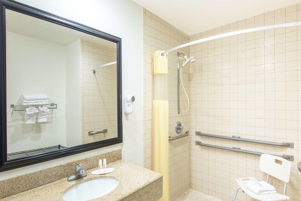 Days Inn By Wyndham Tucson Airport Экстерьер фото