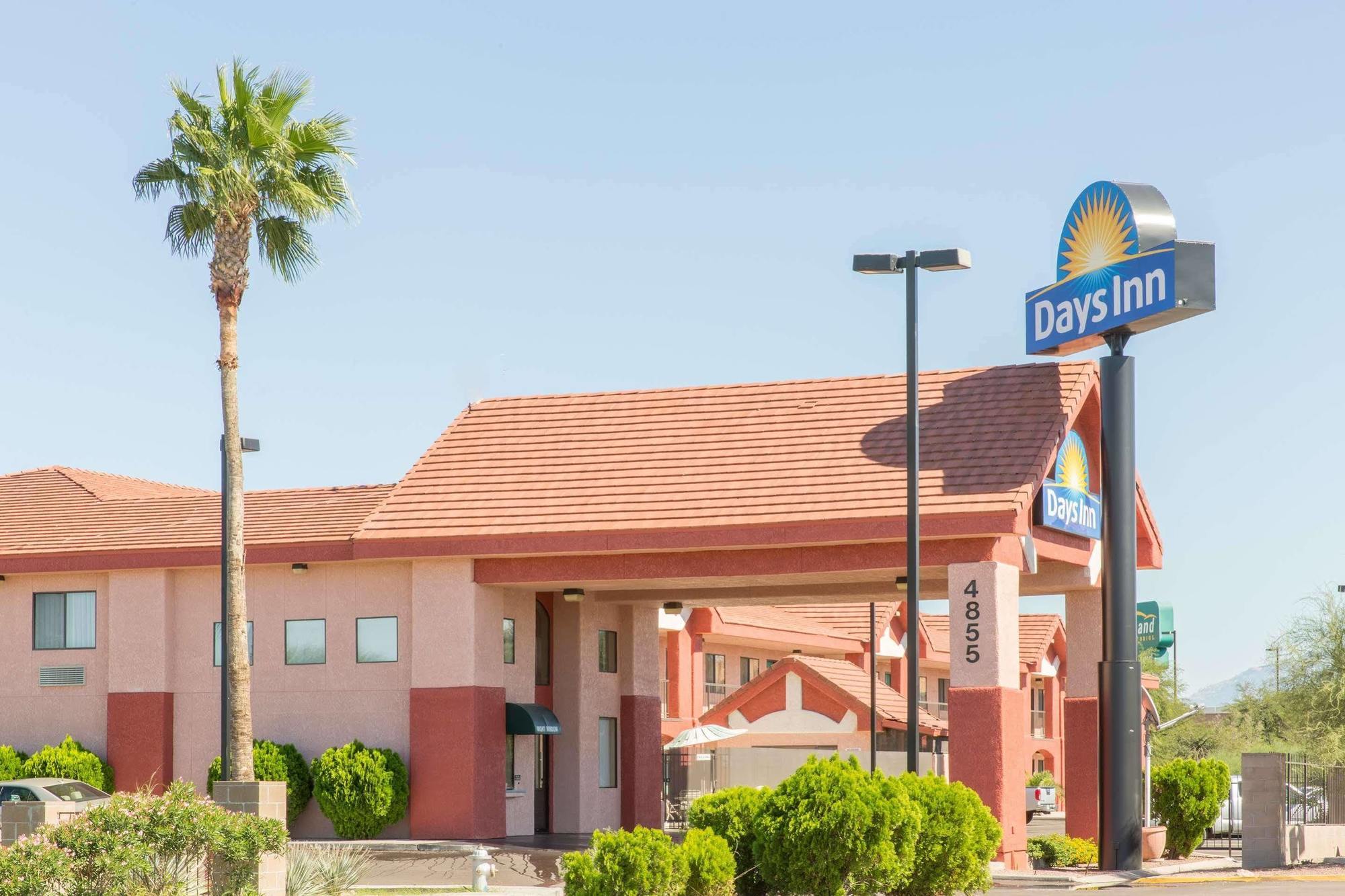 Days Inn By Wyndham Tucson Airport Экстерьер фото